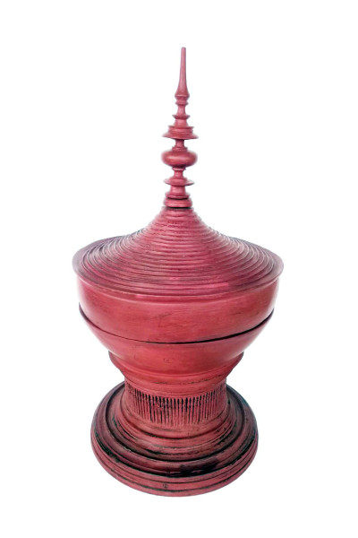 Offering box Red laquer. Burma